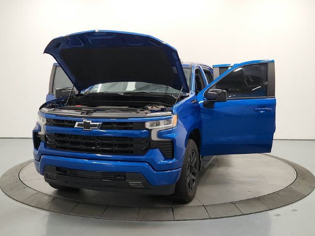 Used 2024 Chevrolet Silverado 1500 RST AWD/4WD image 12