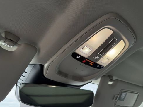 Certified 2025 Volvo XC60 B5 Plus image 28