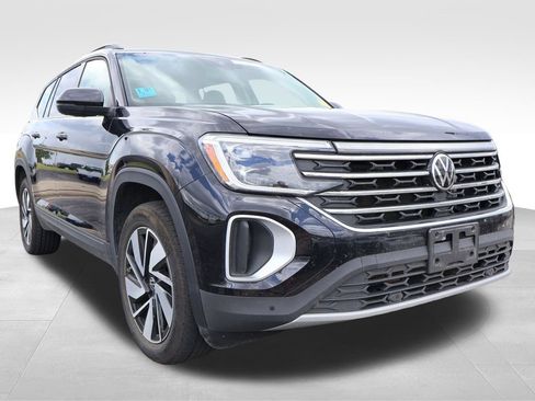 Used 2025 Volkswagen Atlas SE FWD image 37