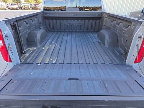 Used 2024 Chevrolet Silverado 1500 ZR2 w/ Technology Package image 29