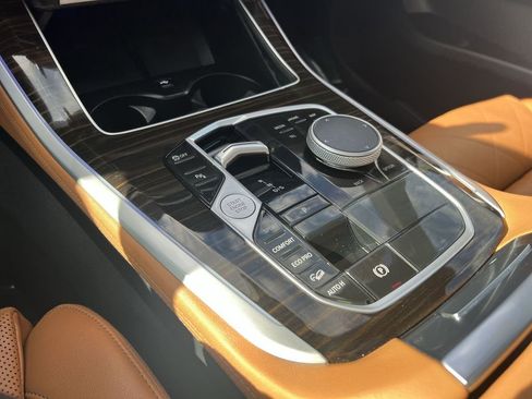 Used 2025 BMW X5 xDrive40i w/ M Sport Package image 30