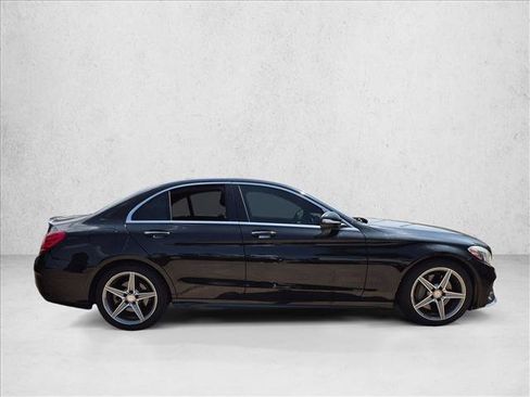 Used 2015 Mercedes-Benz C 300 Sedan image 4
