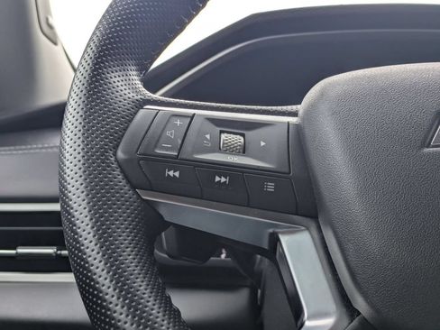 Used 2025 Mitsubishi Outlander SE AWD/4WD image 23