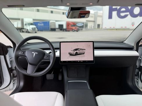 Used 2023 Tesla Model 3 Standard Range RWD image 24