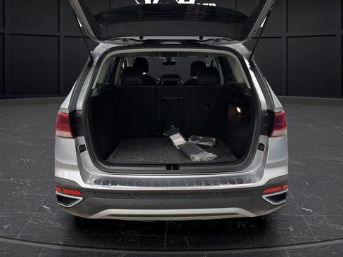 Used 2022 Volkswagen Taos SEL image 15