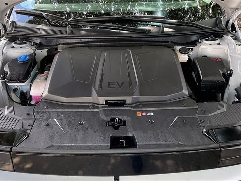 Certified 2026 Hyundai Ioniq 5 SEL AWD/4WD image 31