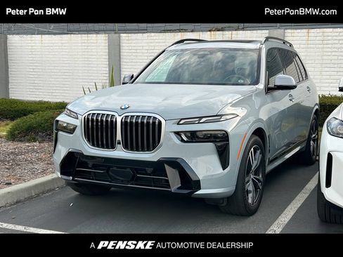 Used 2024 BMW X7 xDrive40i w/ M Sport Package AWD/4WD image 1