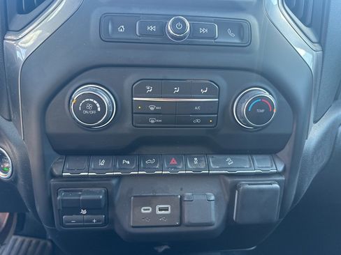 Used 2025 Chevrolet Silverado 2500 Custom w/ Custom Value Package image 19