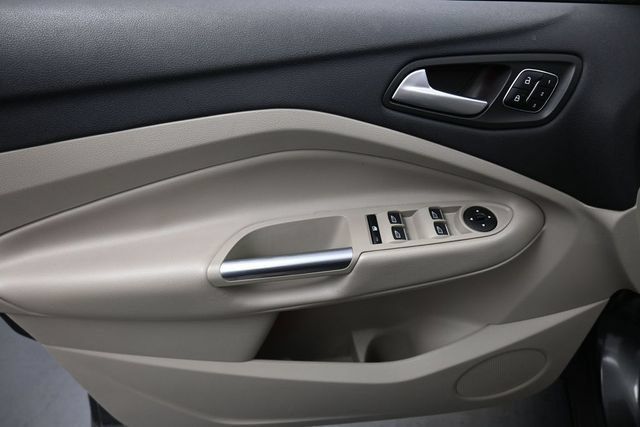 Used 2017 Ford Escape Titanium FWD image 13