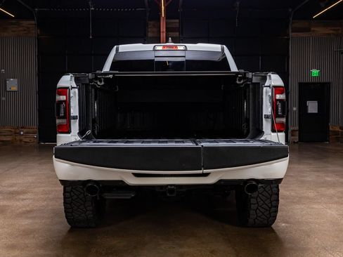 Used 2024 RAM 1500 Laramie AWD/4WD image 7