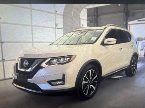Used 2020 Nissan Rogue SL w/ Premium Package FWD image 5