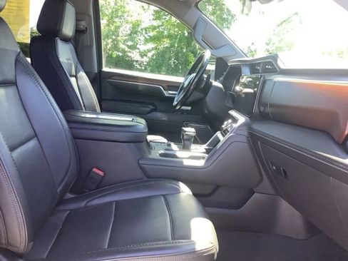 Used 2022 GMC Sierra 1500 Denali AWD/4WD image 32