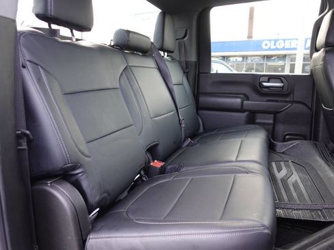 Used 2022 Chevrolet Silverado 2500 Custom w/ Custom Value Package image 22