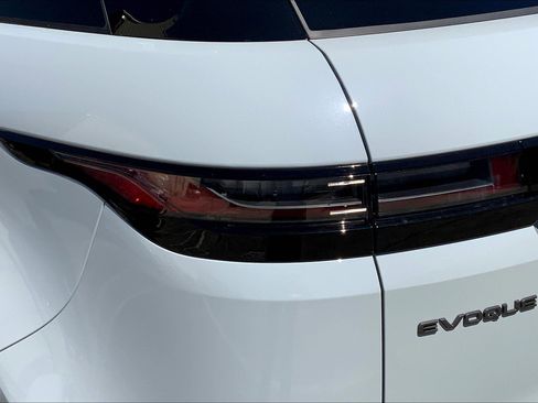 New 2026 Land Rover Range Rover Evoque S image 5