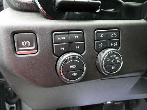 Certified 2024 Chevrolet Silverado 1500 LTZ w/ Technology Package image 25