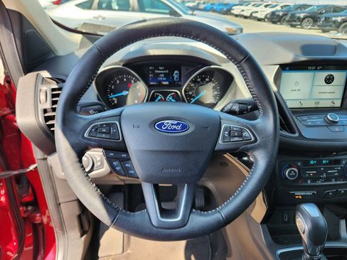 Used 2019 Ford Escape SE AWD/4WD image 18