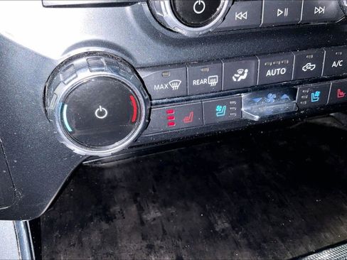 Used 2022 Ford F150 Lariat AWD/4WD image 33