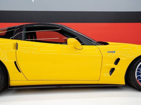 Used 2010 Chevrolet Corvette ZR1 w/ Preferred Equipment Group RWD image 56