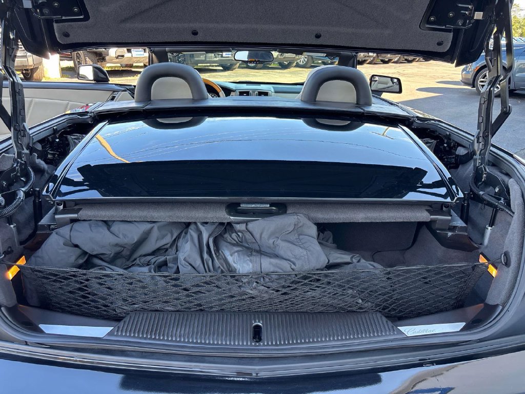 Used 2006 Cadillac XLR RWD image 13