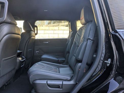 New 2026 Nissan Armada PRO-4X w/ Captain's Chari Seat Package AWD/4WD image 10