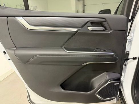 Certified 2025 GMC Acadia Elevation image 25