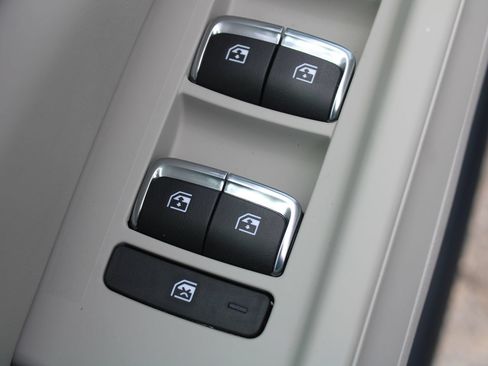 New 2027 Kia Carnival SX Prestige FWD image 24