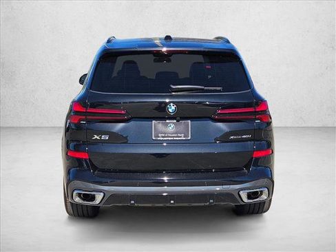 Used 2026 BMW X5 xDrive40i w/ M Sport Package AWD/4WD image 6