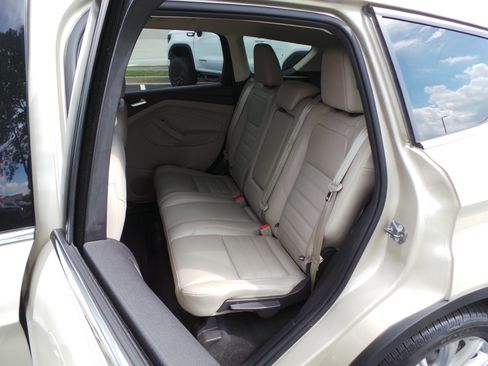 Used 2017 Ford Escape Titanium FWD image 31