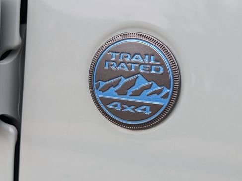 Used 2024 Jeep Wrangler Unlimited w/ Convenience Group image 23