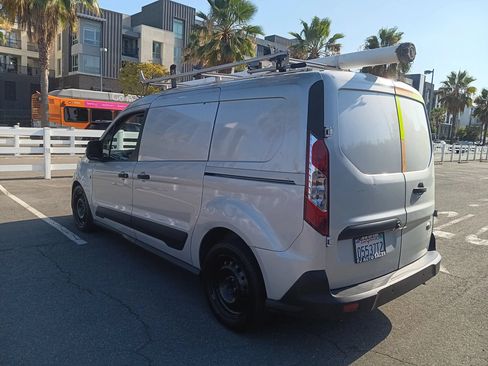 Used 2019 Ford Transit Connect XLT FWD image 6