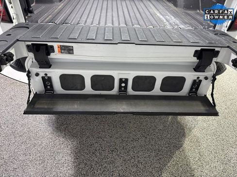 Used 2022 GMC Sierra 2500 SLT w/ SLT Convenience Package image 26