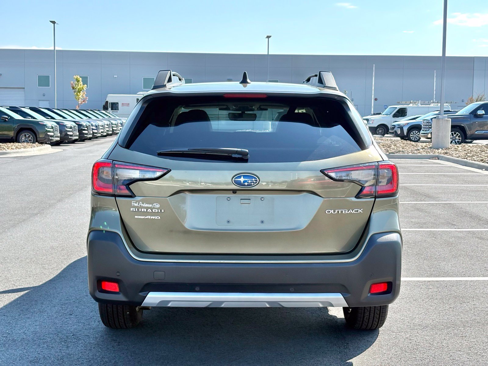 Certified 2025 Subaru Outback Limited AWD/4WD image 8