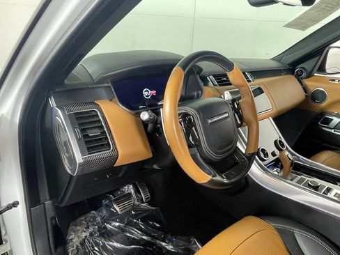 Used 2021 Land Rover Range Rover Sport SVR image 14