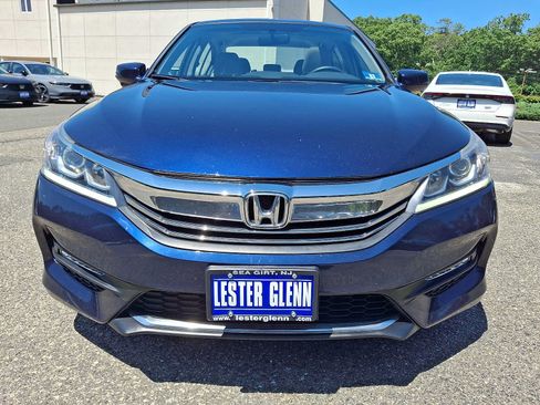 Used 2016 Honda Accord EX image 2