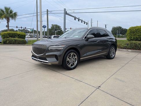 Used 2025 Genesis GV70 2.5T AWD/4WD image 7