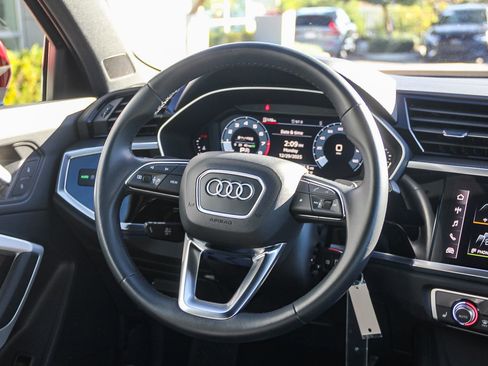 Used 2023 Audi Q3 2.0T Premium w/ 19" Wheel Package image 17