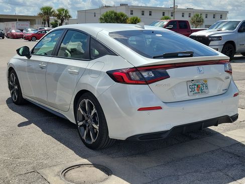 Used 2025 Honda Civic Sport Touring image 4