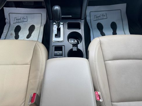 Used 2016 Subaru Outback 2.5i Limited AWD/4WD image 17