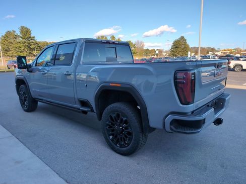Used 2024 GMC Sierra 2500 AT4 w/ AT4 Premium Plus Package image 6
