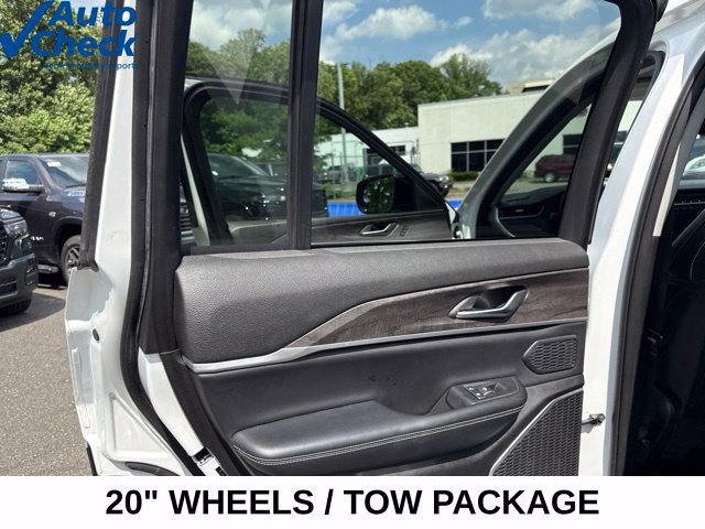 Used 2023 Jeep Grand Cherokee Limited w/ Trailer Tow Prep Group (B) AWD/4WD image 28