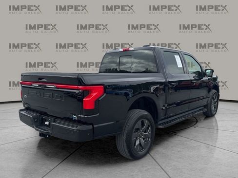 Used 2023 Ford F150 Lightning Lariat image 5