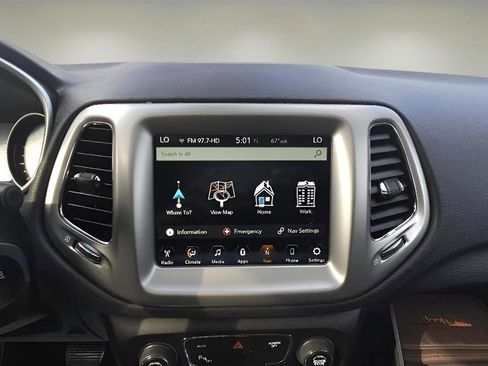 Used 2018 Jeep Compass Latitude w/ Popular Equipment Group AWD/4WD image 13