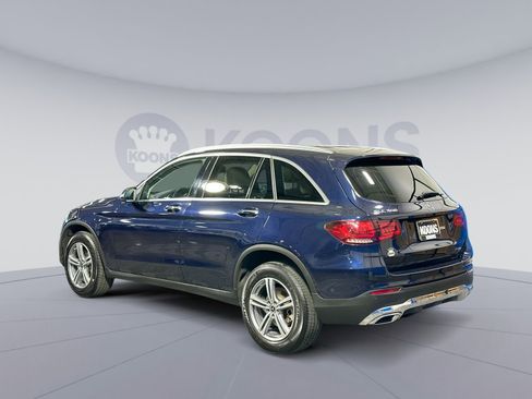 Used 2021 Mercedes-Benz GLC 300 4MATIC w/ Multimedia Package image 4