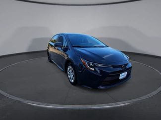 Used 2025 Toyota Corolla LE FWD video 2