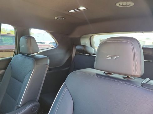 New 2025 Buick Enclave Sport Touring image 15