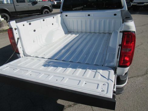 Used 2018 Chevrolet Colorado Z71 image 5