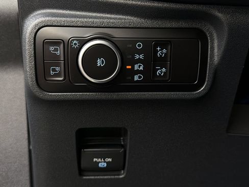 Used 2025 Ford Bronco Badlands AWD/4WD image 30