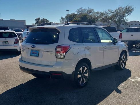 Used 2017 Subaru Forester 2.5i Premium w/ All-Weather Package image 11