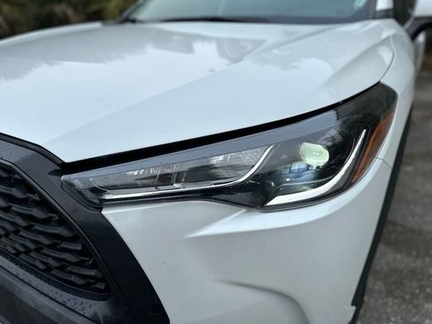 Used 2022 Toyota Corolla Cross LE FWD image 5