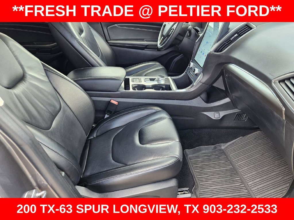 Certified 2022 Ford Edge Titanium AWD/4WD image 11